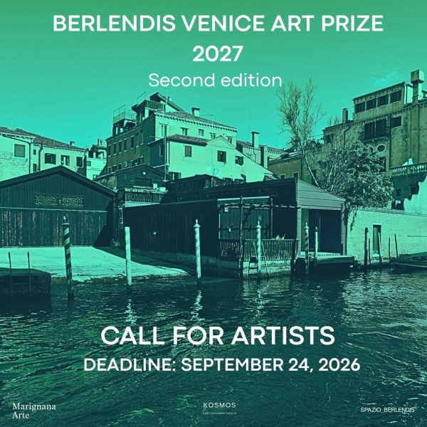 Plakat für den Berlendis Venice Art Prize 2027 mit einem Foto der Galerie Spazio Berlendis in Venedig mit türkis-blauem
                                          Filter und weißem Text 